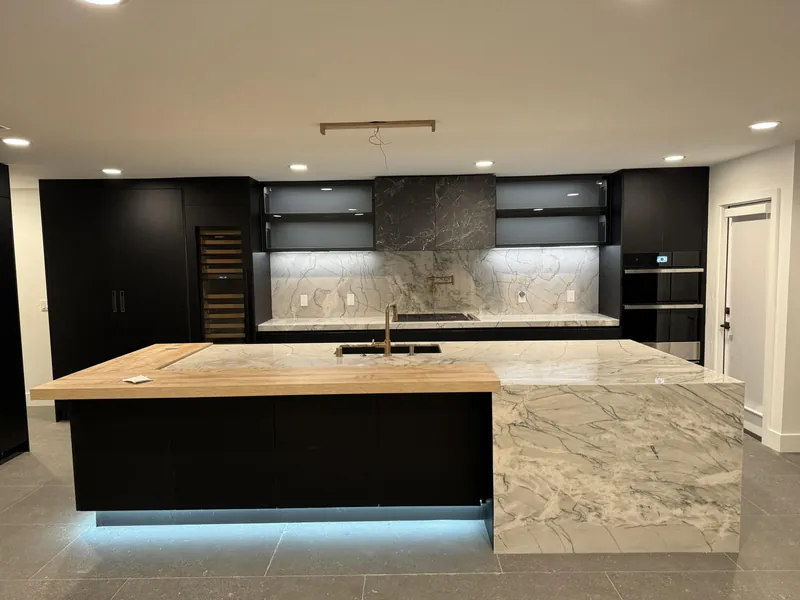 Beverly classic Italian kitchen installation — Vaughan, Toronto by Stylish Cabinets