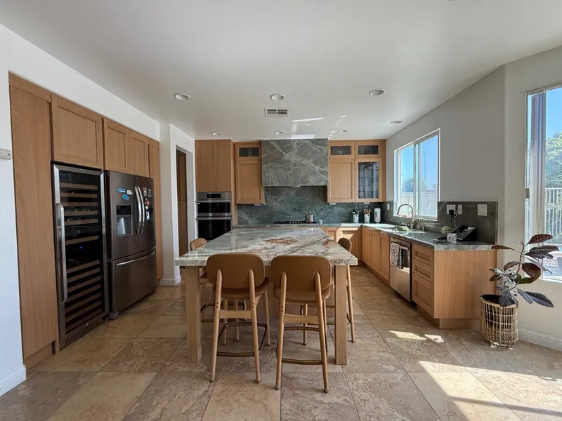 Aliant Italian cabinetry installation — Greater Toronto Area, Toronto by Stylish Cabinets