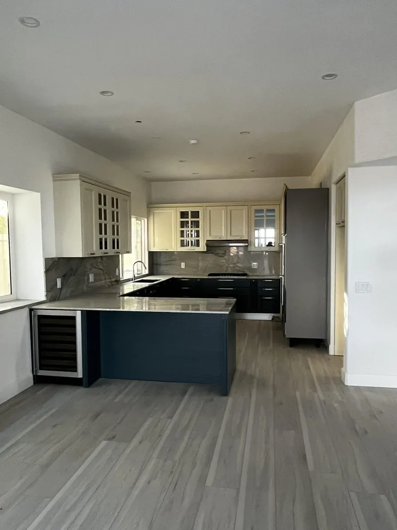 Beverly Italian cabinetry installation — Greater Toronto Area, Toronto by Stylish Cabinets